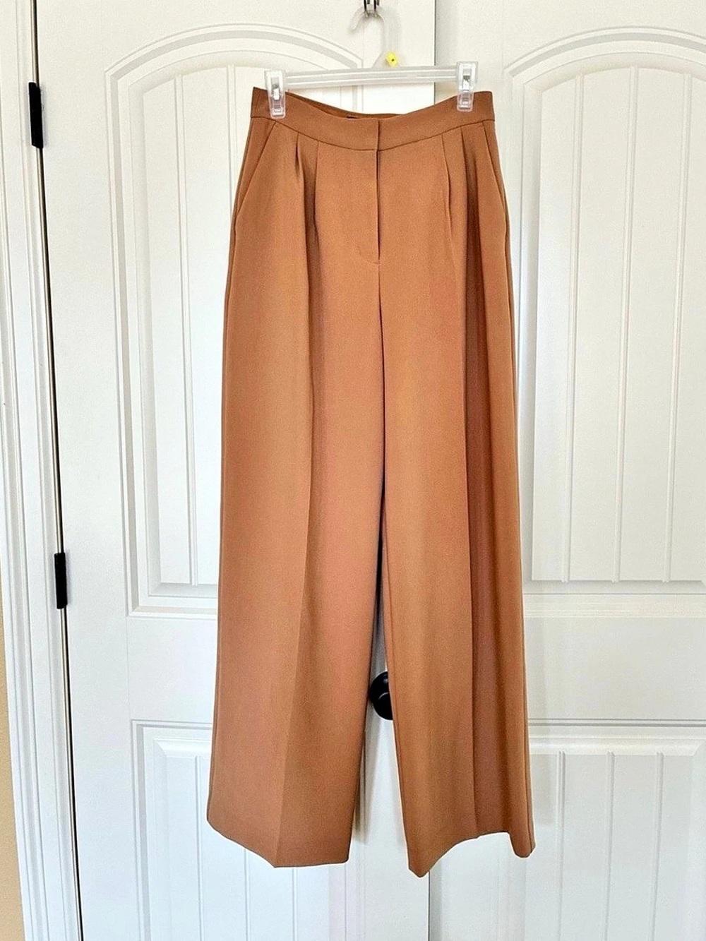 Express Wide Leg Pants in Brown Size 6R Like New